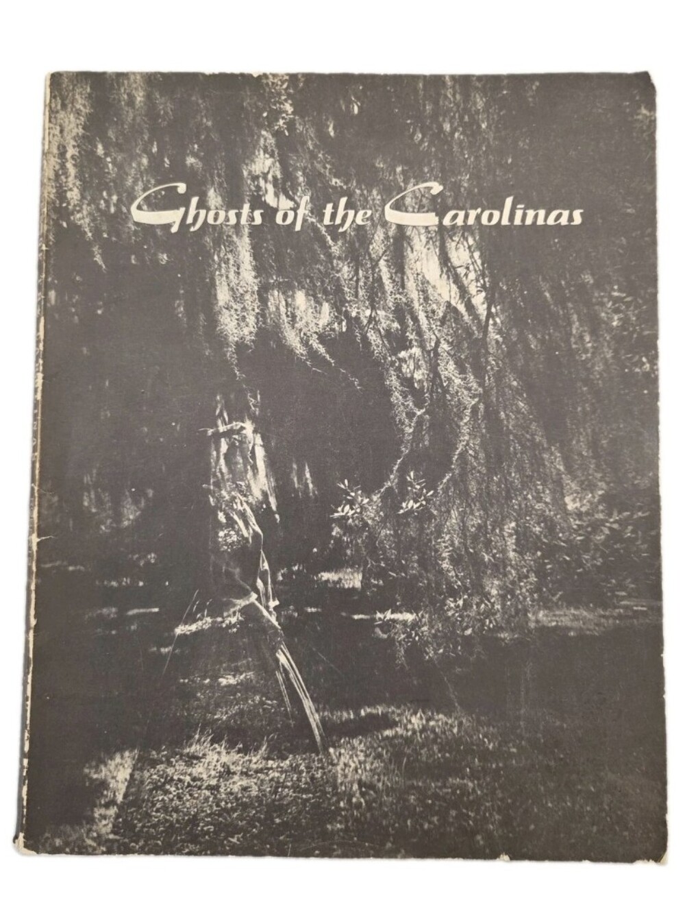 Vintage 1962 First Edition Ghosts of the Carolinas Paperback Book Nancy Roberts